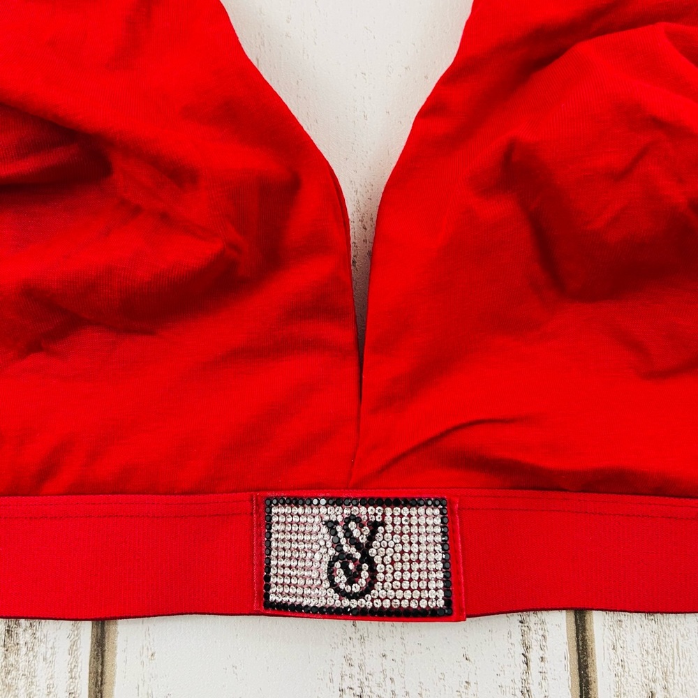 XL Victoria’s Secret Shine Patch Cotton Wireless
Plunge Bralette Bra - Picture 4 of 7